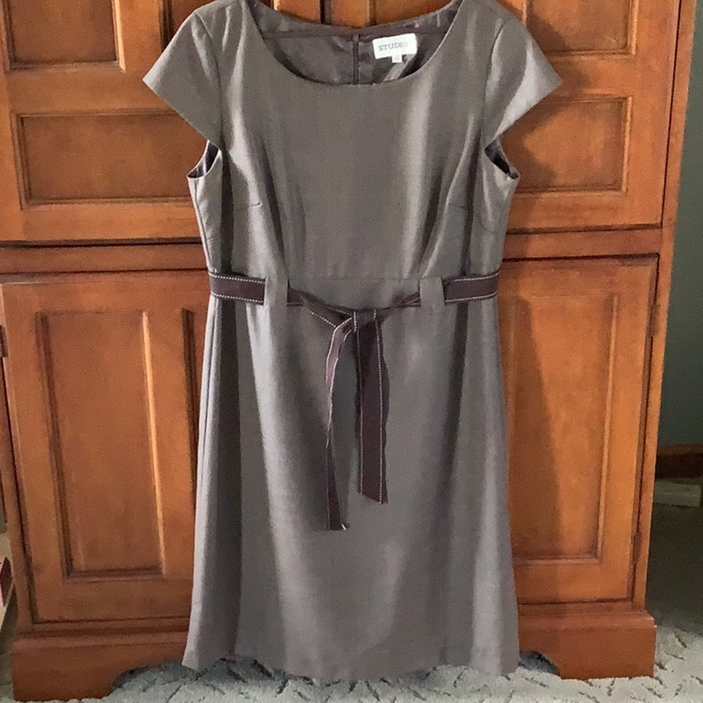 Stylish Gray Dress with Belt